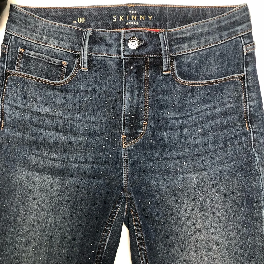 ⭐️NEW⭐️SPARKLES ✨White House Black Market (WHBM) The Skinny Ankle Blue Jeans - Picture 3 of 11